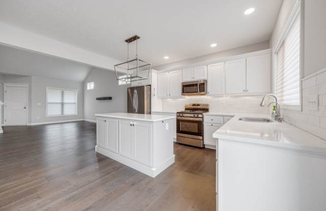 4 Bed, 4 Bath Luxury House on Legends Golf Course photos photos