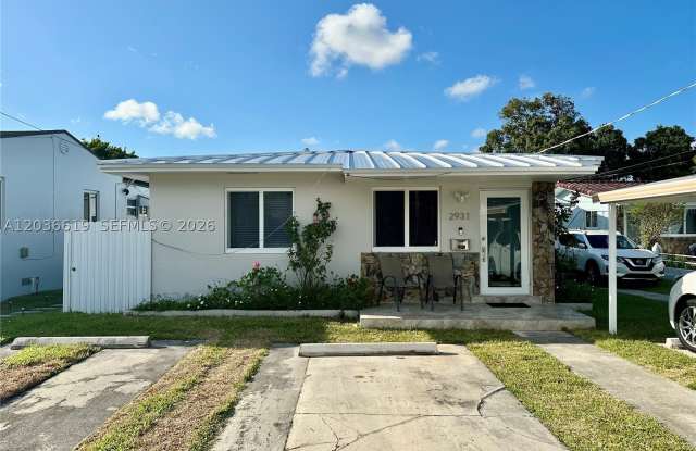 2931 SW 25th St photos photos