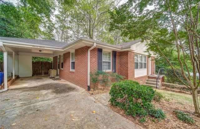 1111 N Valley Drive Gallery 2