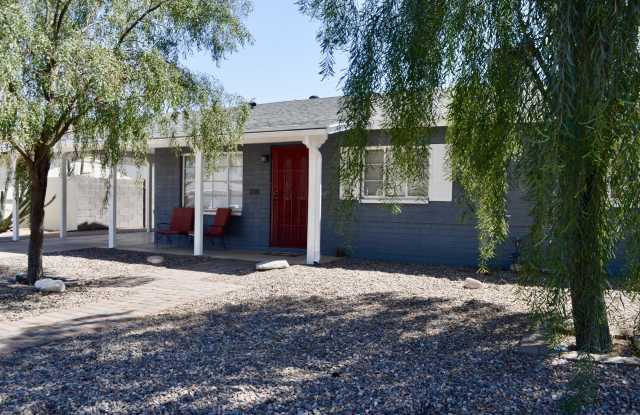 7719 E PINCHOT Avenue Gallery 2