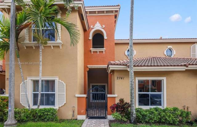 2741 SW 120th Ter photos photos
