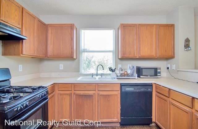 915 Cattail Drive Gallery 2