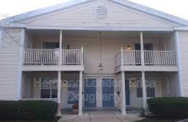 9147 Robin Ct - 9147 Robin Court, Brentwood, MO 63144