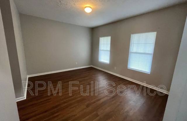 7804 Oakfield Grove Gallery 2