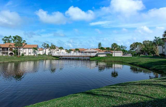 5901 Whispering Pine Way - 5901 Whispering Pine Way, Greenacres, FL 33463