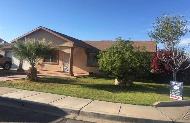 2692 W 27 ST - 2692 West 27th Street, Yuma, AZ 85364