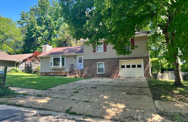 Move In Special!! 1/2 Off First Month's Rent!! - 1009 Southeast Antietam Road, Huntsville, AL 35803