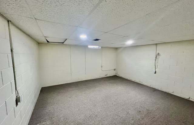2714 S 11th Pl. Gallery 2