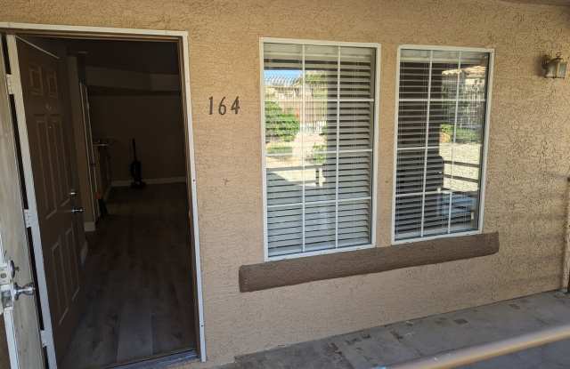 ******* 2 WEEKS FREE RENT ******* A Fabulous 2 Bedroom Condo on the First floor. Gallery 4