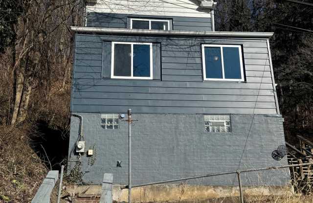 908 Benwood Avenue photos photos