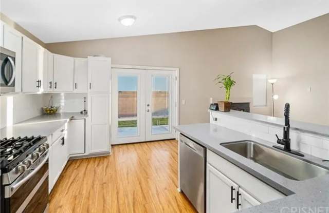 Reduced...Apply Now! Gallery 3
