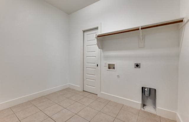 41 Kramer Lane Gallery 4