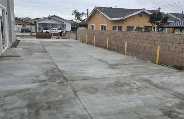 Brand New Spacious Home in Garden Grove for Lease photos photos