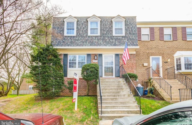 5519 WINFORD COURT - 5519 Winford Court, Kings Park West, VA 22032