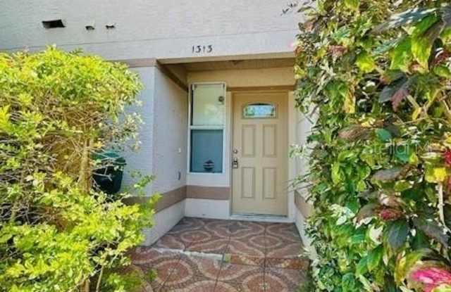 1313 EAGLE LANE photos photos