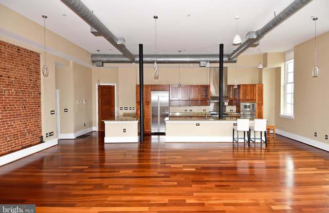 1315 INDEPENDENCE AVENUE SE Gallery 3