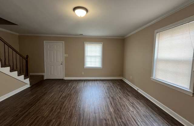 220 Hickory Trail - 1 Gallery 3