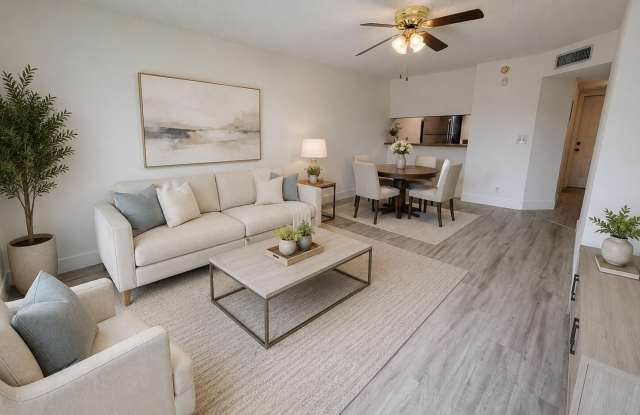 918 TWIN LAKES Drive Gallery 3