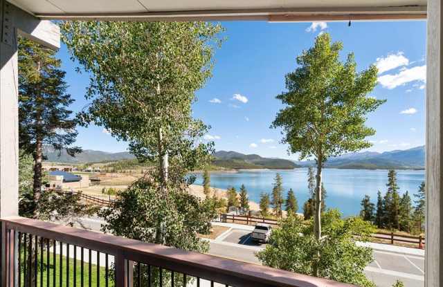 Large Timberline Condo – 2 Bedroom Dillon Condo with Mountain & Lake Views Gallery 1