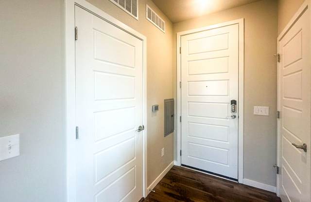 TRAILS AT WESTCREEK - 3bd 2ba condo with 1-car garage! Gallery 3