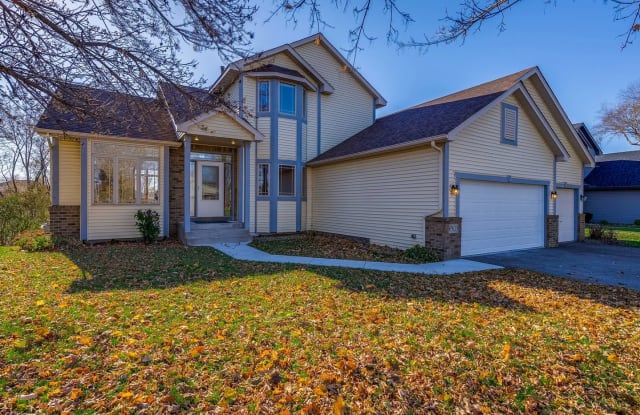 6909 88th Ave N - 6909 88th Avenue North, Brooklyn Park, MN 55445