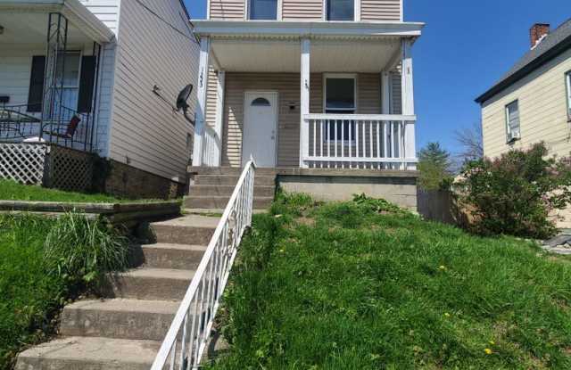 Spacious 3 Bedroom 1.5 Bath House in Price Hill photos photos