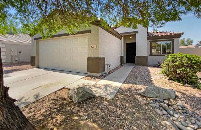 UPDATED 3/2 + DEN HOME IN SURPRISE photos photos