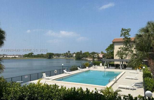 605 Ives Dairy Rd - 605 Ives Dairy Road, Ives Estates, FL 33179 605 Ives Dairy Rd - 605 Ives Dairy Road, Ives Estates, FL 33179