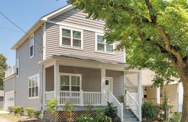 5904 Wakefield Ave photos photos
