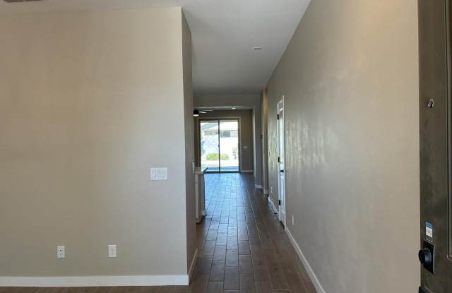 17296 W VALENTINE Street Gallery 3