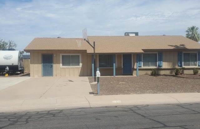 824 W FORDHAM Drive photos photos