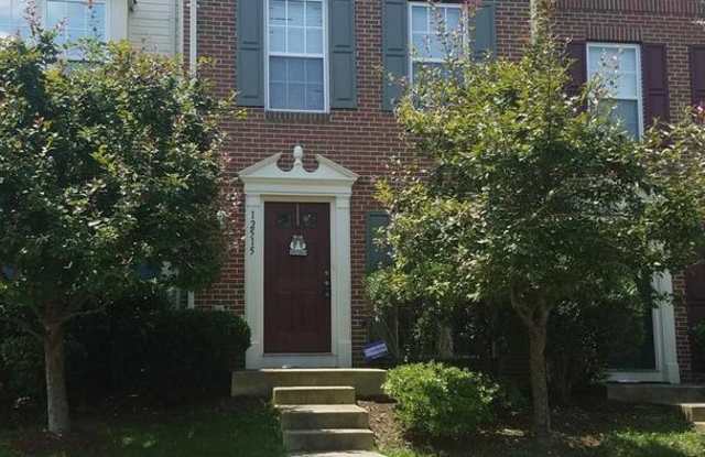 12515 SELKIRK CIRCLE - 12515 Selkirk Cir, Linton Hall, VA 20136