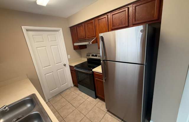 Super cute home in Longwood AVAILABLE JULY 1st! Gallery 4