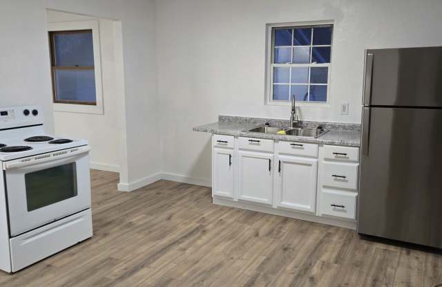 29 Douglas Ave photos photos