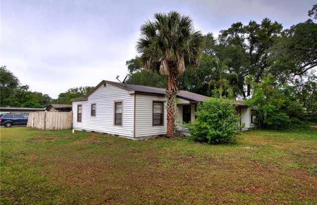 3026 CONWAY GARDENS ROAD Gallery 3