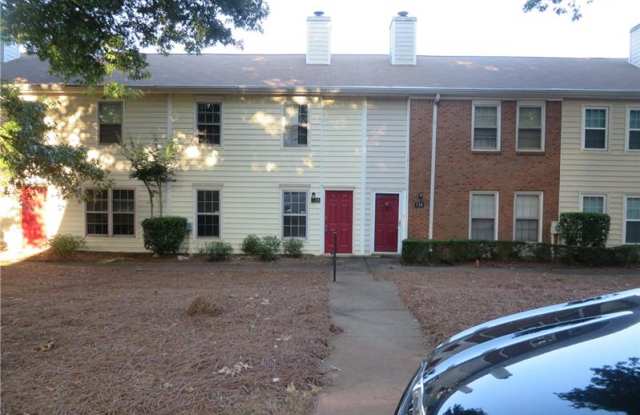 128 Old Ferry Way - 128 Old Ferry Way, Roswell, GA 30076
