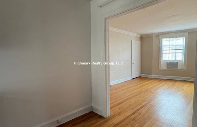 907 Elmwood Ave. Gallery 4