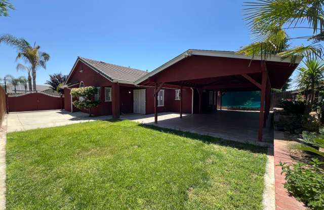 FOR RENT:  3 bedroom and 2 bathroom home in Sanger Gallery 4