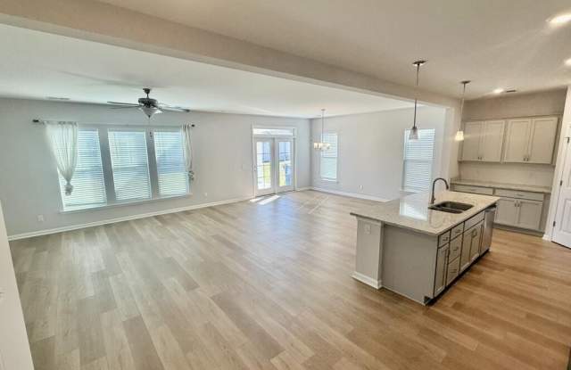 304 Creek Way Gallery 2