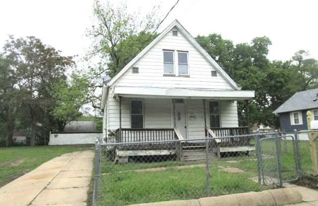 1613 West Kettelle Street photos photos