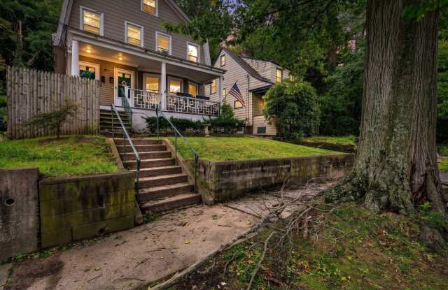 977 Townsend Avenue Gallery 1