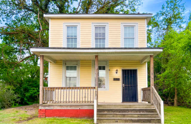 1318 W Washington St photos photos