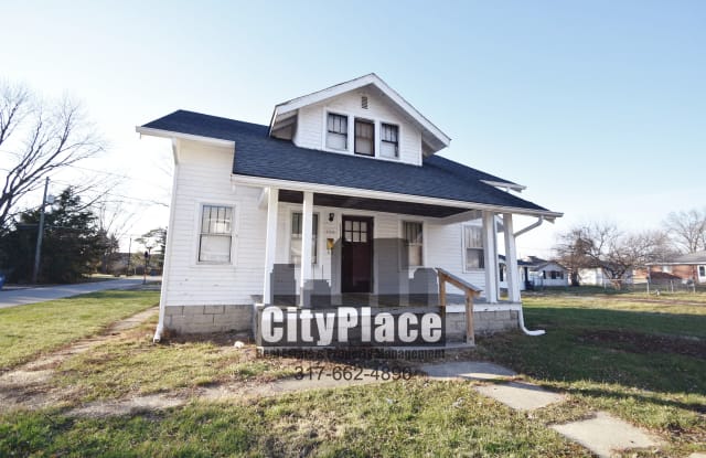 200 N Munsie St - 200 North Munsie Street, Cumberland, IN 46229