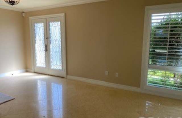 7003 Willowtree Drive Gallery 4