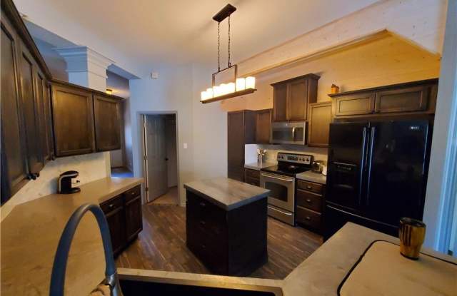 6710 Pembrock Gallery 4