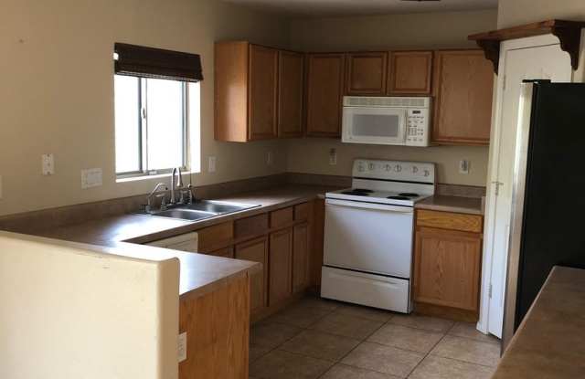 4 Bedroom + Loft- El Mirage - 12514 West Ash Street, El Mirage, AZ 85335