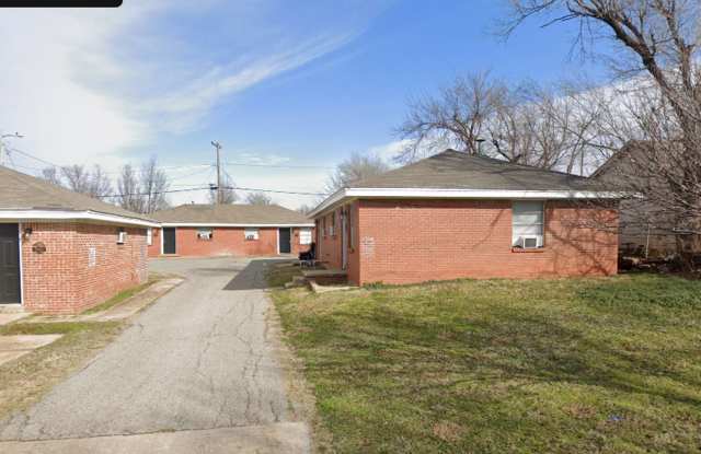 1 Bedroom 1 Bath Apt - 2815 SW 33rd photos photos