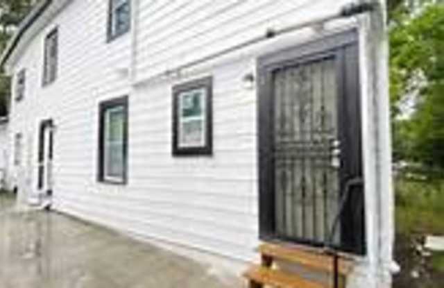 1611 East Henry St photos photos