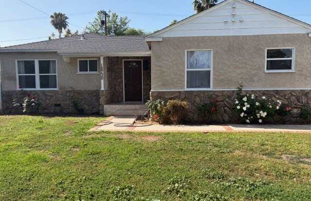 18730 Collins Street photos photos