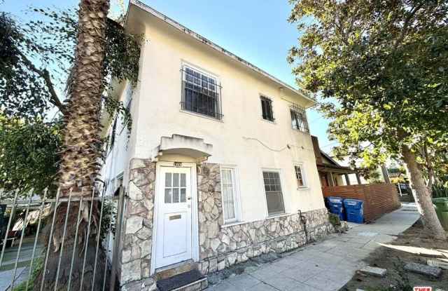 1404 3/4 Silver Lake Blvd photos photos